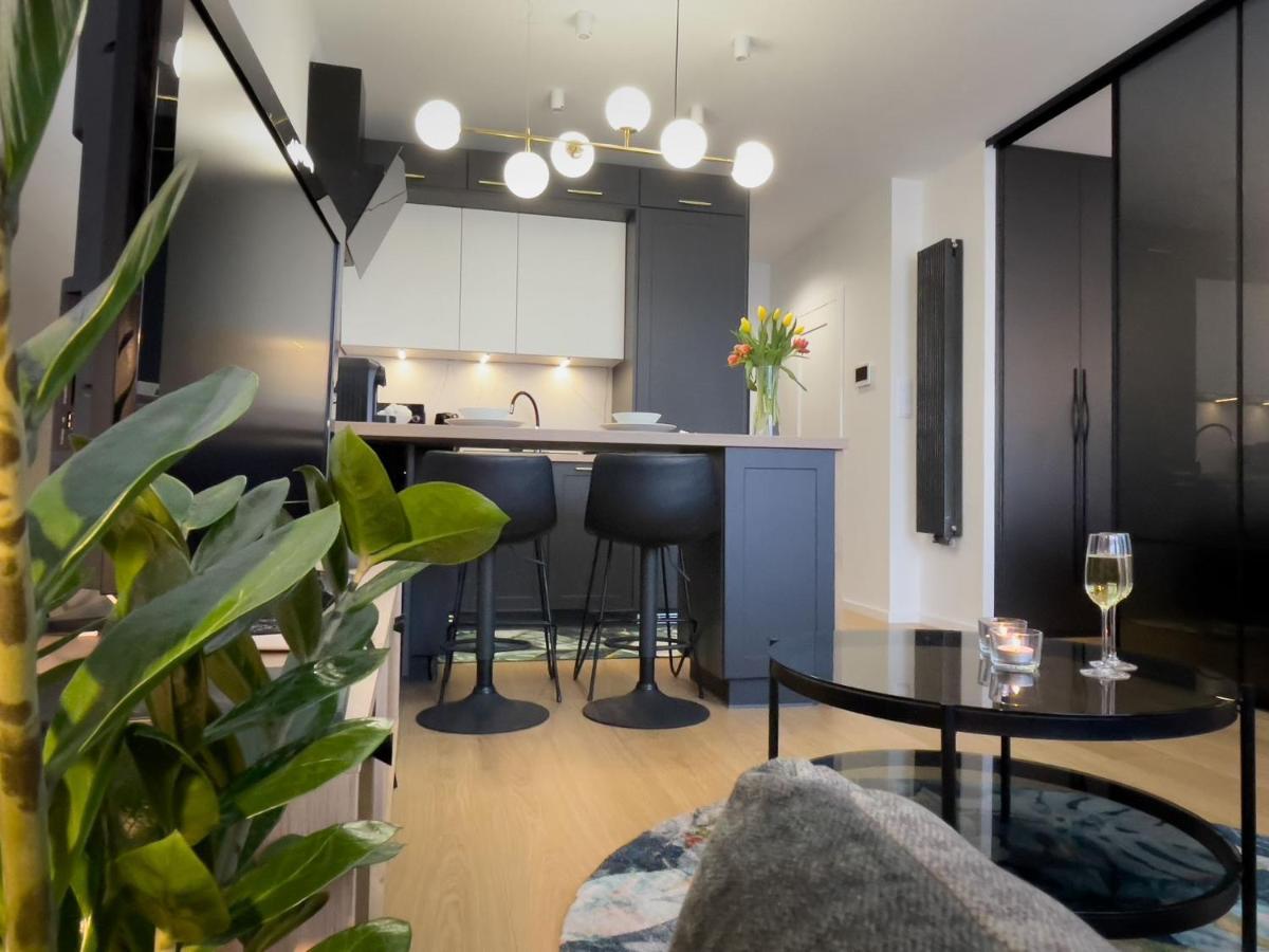 Urban Premium, Opolska 10 No 36, Free Garage, Self Check-in Apartment